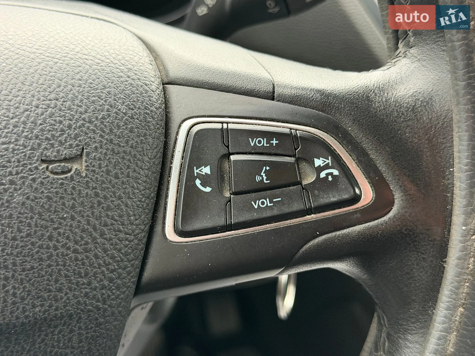 2016 Ford C-MAX - мініатюра 40