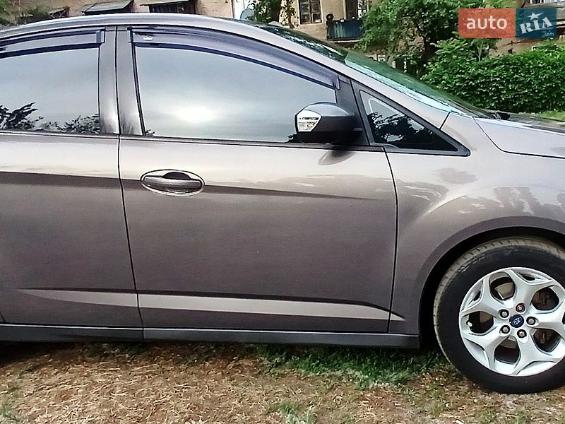 Минивэн Ford C-Max 2013 в Киеве