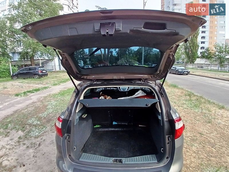 Минивэн Ford C-Max 2013 в Киеве