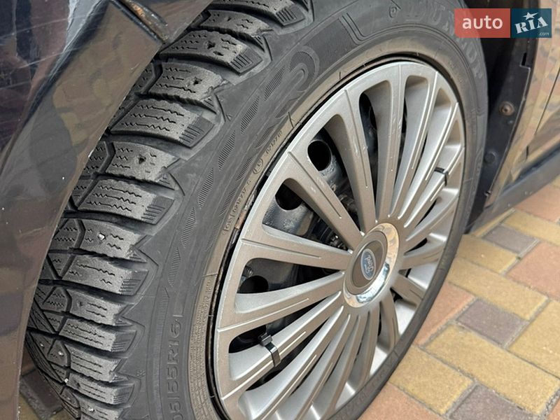 Мінівен Ford C-Max 2010 в Запоріжжі