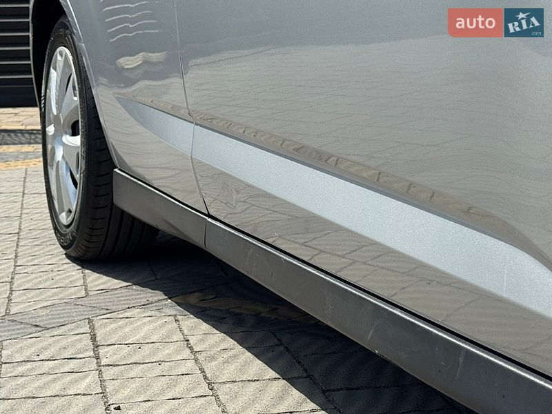Мінівен Ford C-Max 2011 в Стрию