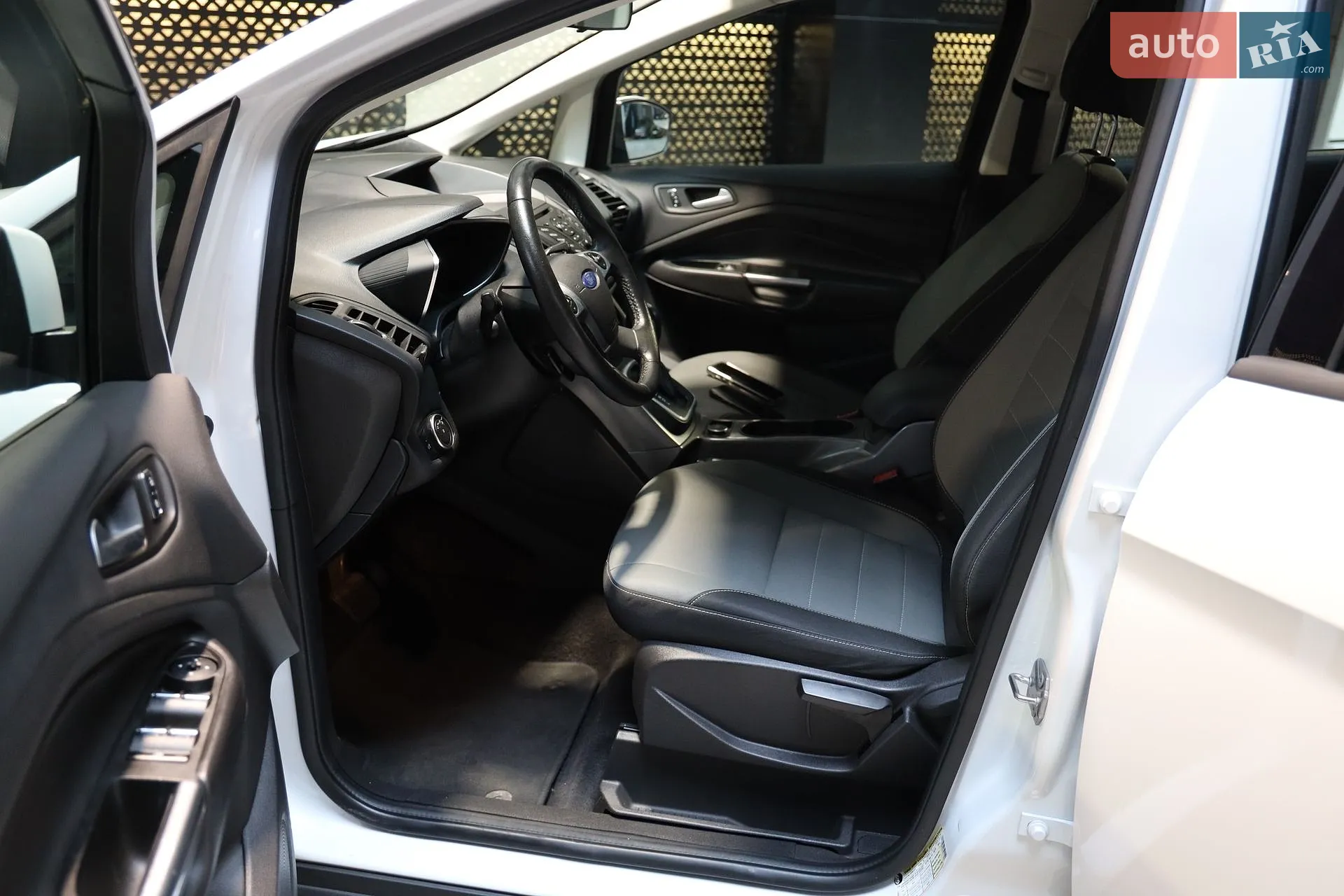 2016 Ford C-MAX - мініатюра 18