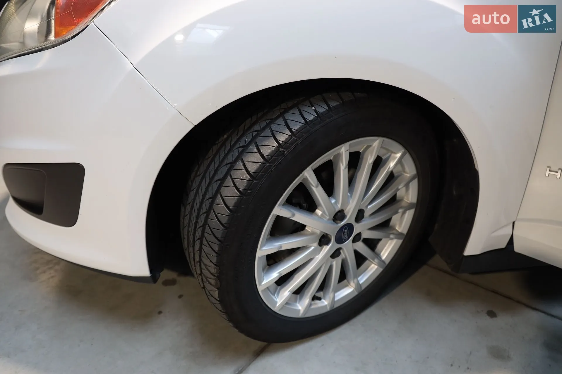 2016 Ford C-MAX - мініатюра 28