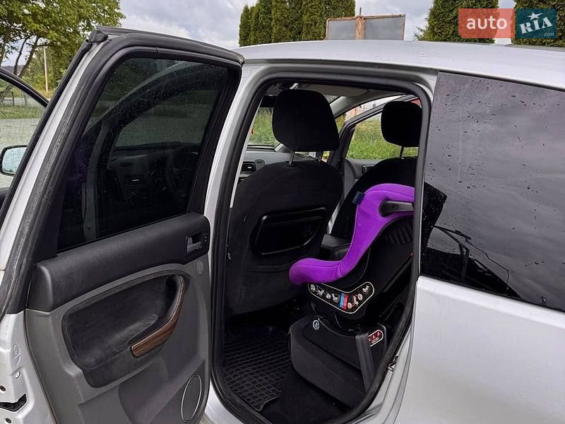 Мінівен Ford C-Max 2009 в Почаєві