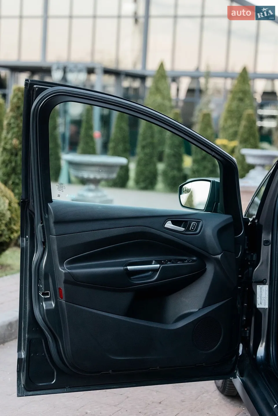 2017 Ford C-MAX - мініатюра 30