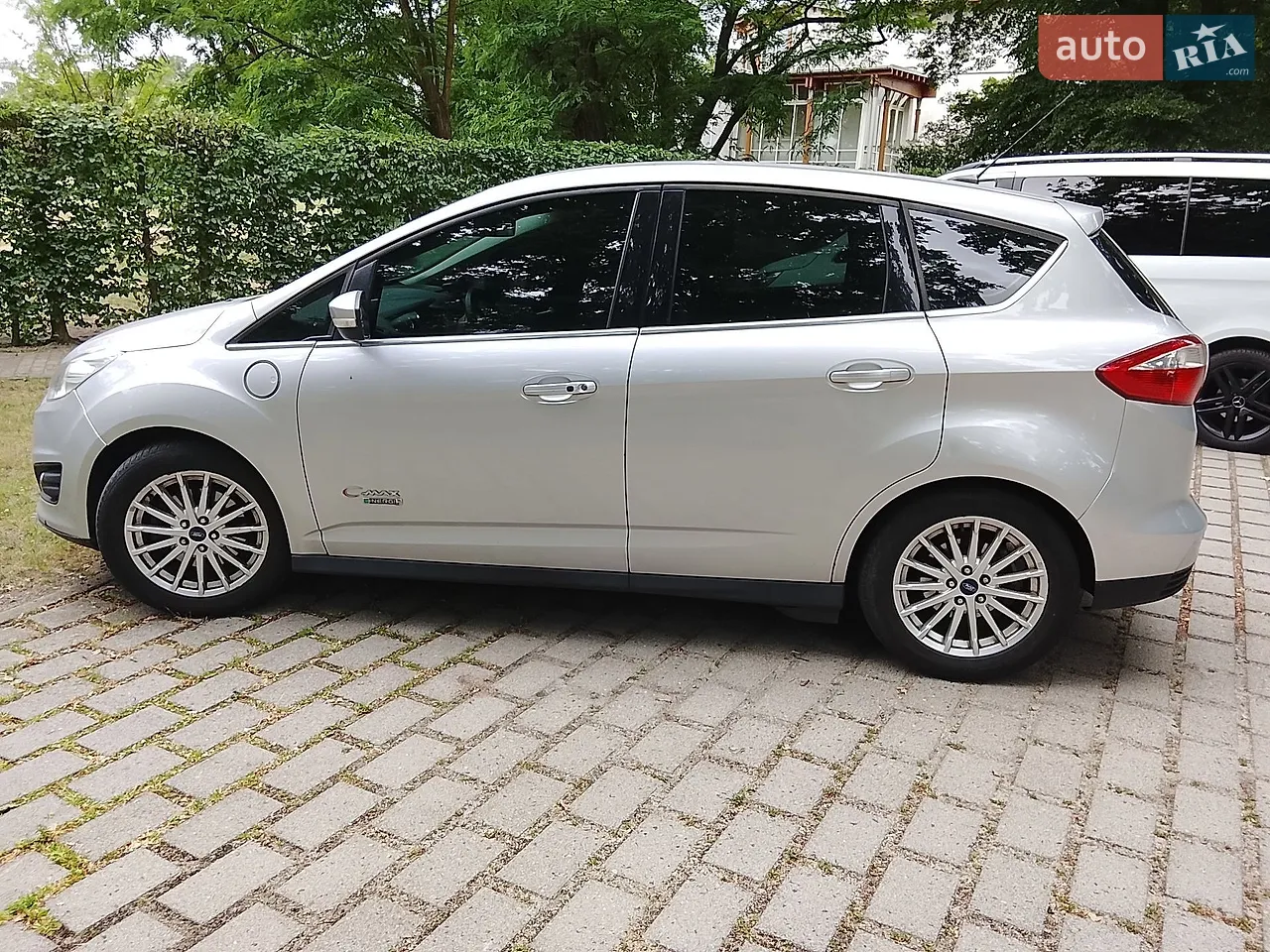 2016 Ford C-MAX - мініатюра 16