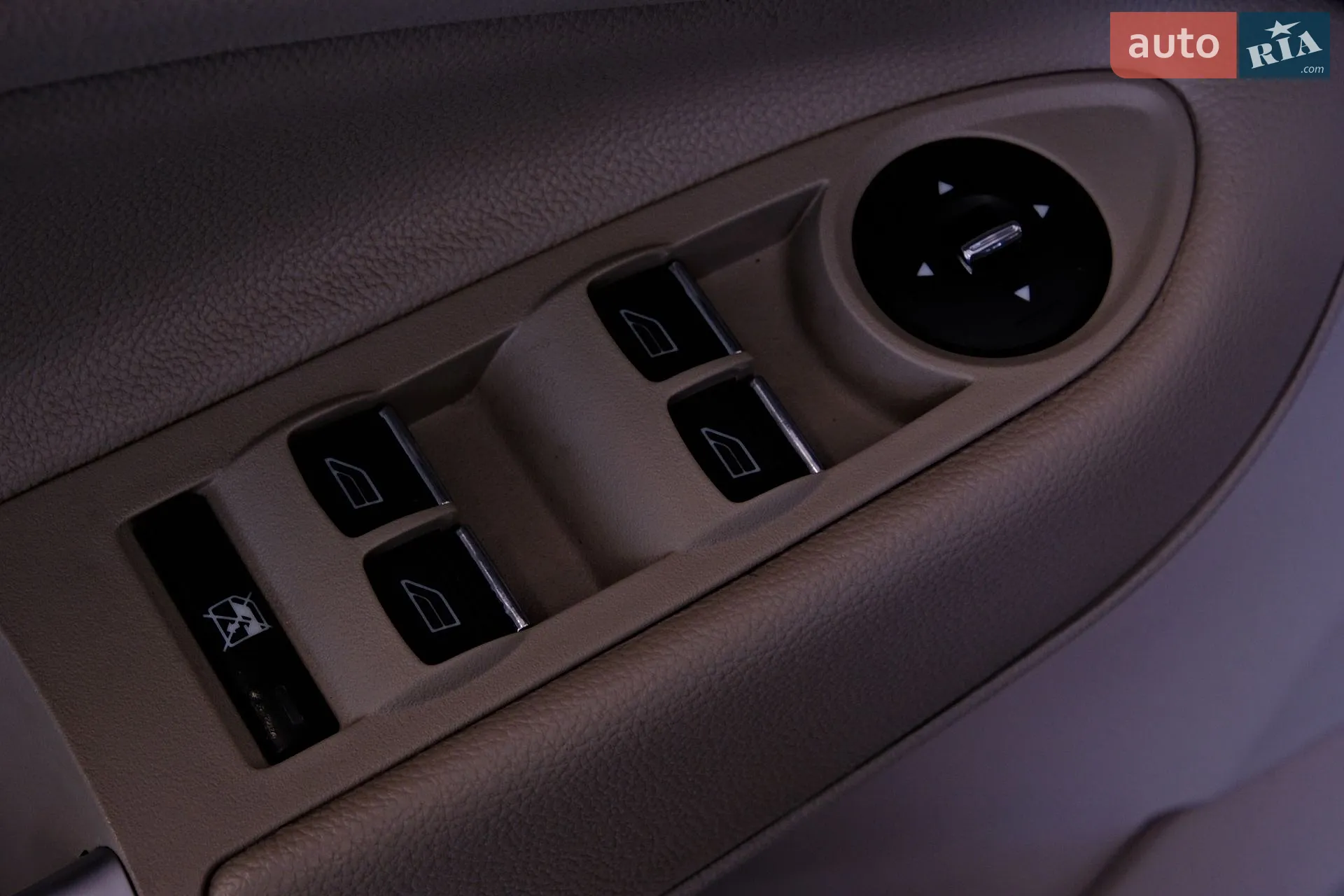 2014 Ford C-MAX - мініатюра 24