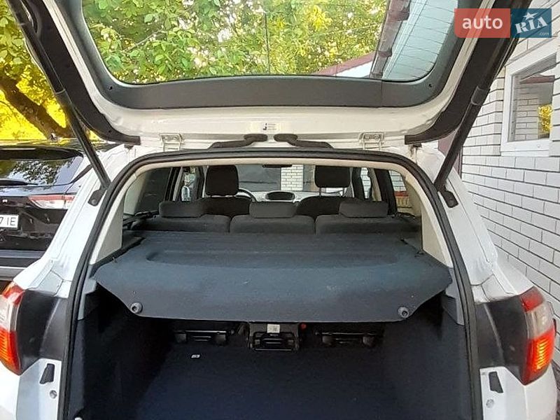 Минивэн Ford C-Max 2015 в Житомире