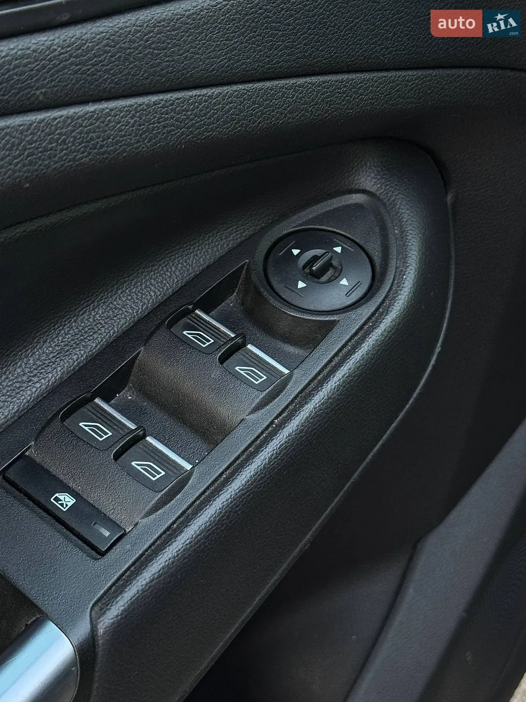 2016 Ford C-MAX - мініатюра 18