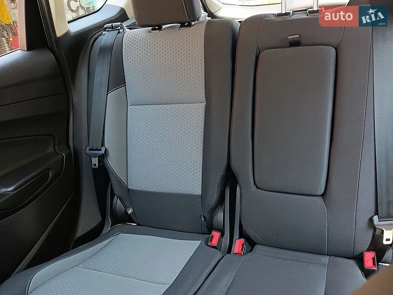 Ford C-Max 2017 VIN 1FADP5AU5JL101181 фото оголошення 3 з 55