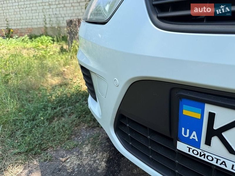 Минивэн Ford C-Max 2009 в Ровно