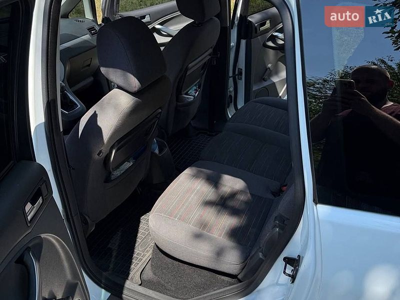 Минивэн Ford C-Max 2009 в Ровно