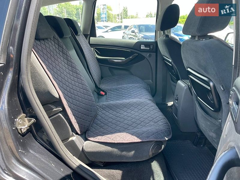 Минивэн Ford C-Max 2010 в Киеве