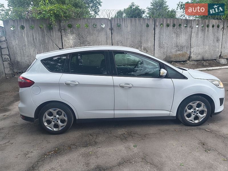 Минивэн Ford C-Max 2012 в Киеве