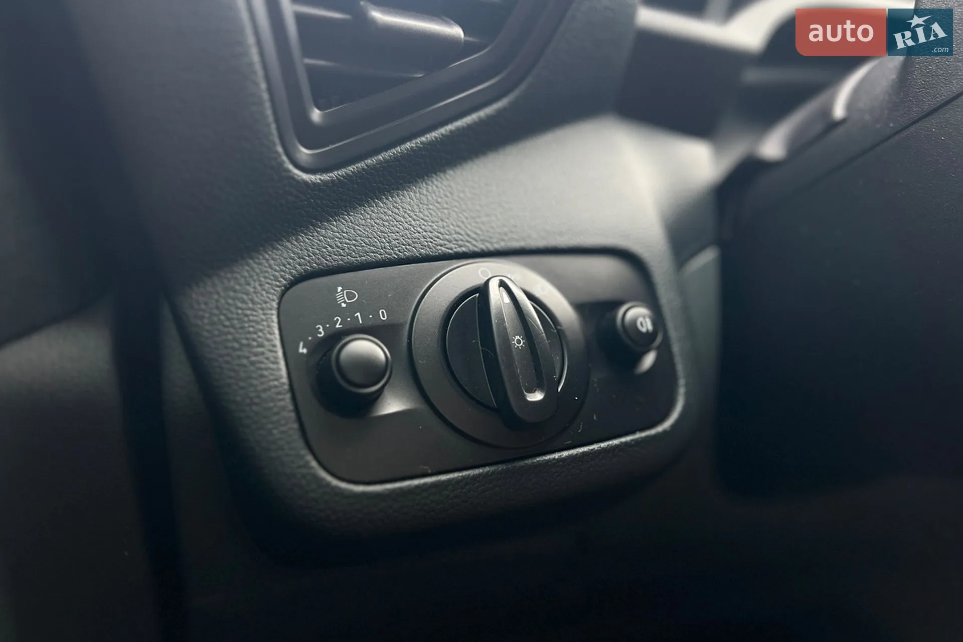 2013 Ford C-MAX - мініатюра 21