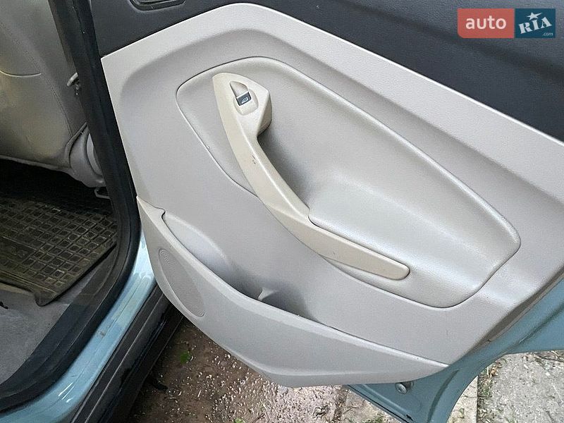 Минивэн Ford C-Max 2012 в Перещепине