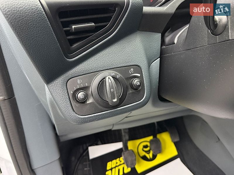 Минивэн Ford C-Max 2014 в Черновцах
