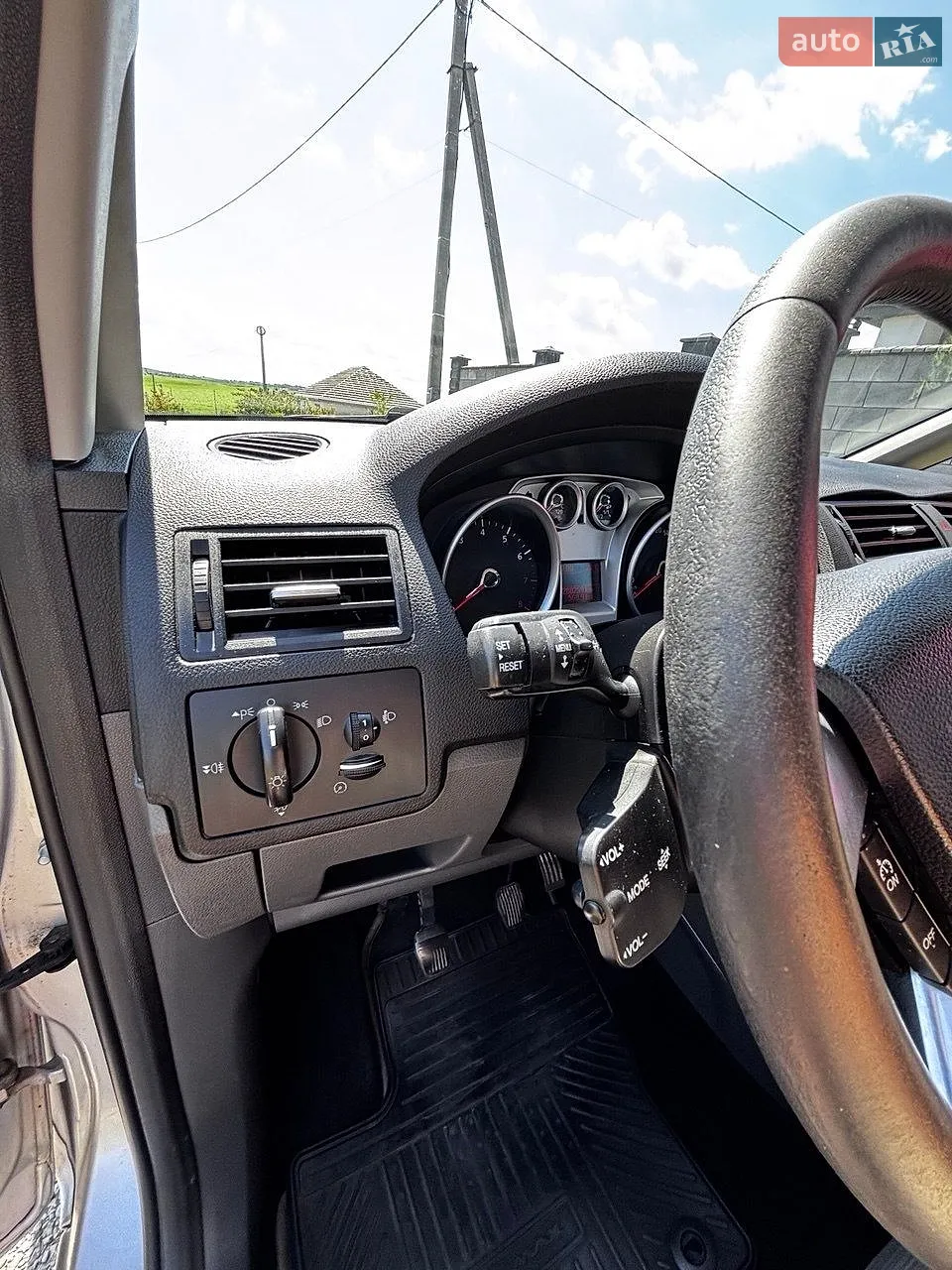 2010 Ford C-MAX - мініатюра 16