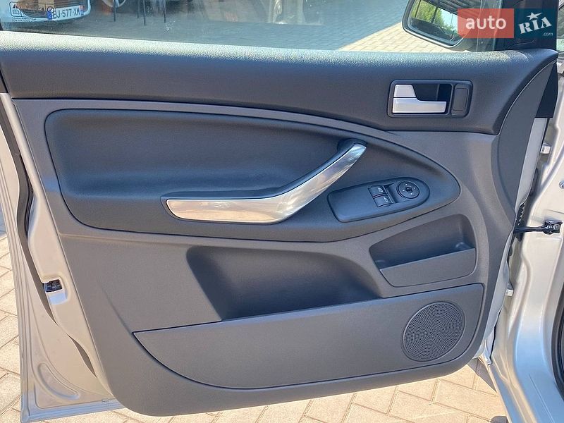 Минивэн Ford C-Max 2009 в Кривом Роге
