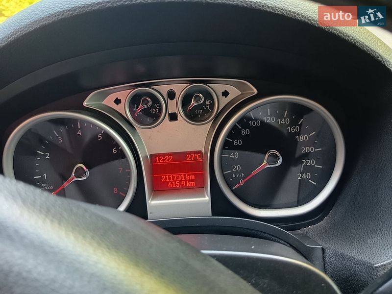 Минивэн Ford C-Max 2010 в Ромнах