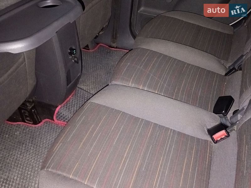 Минивэн Ford C-Max 2010 в Брусилове