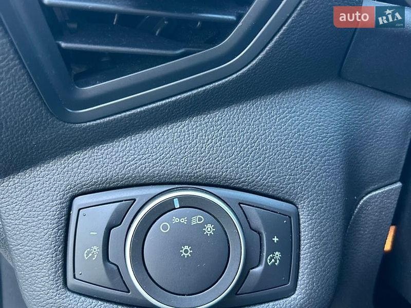 Минивэн Ford C-Max 2018 в Полтаве