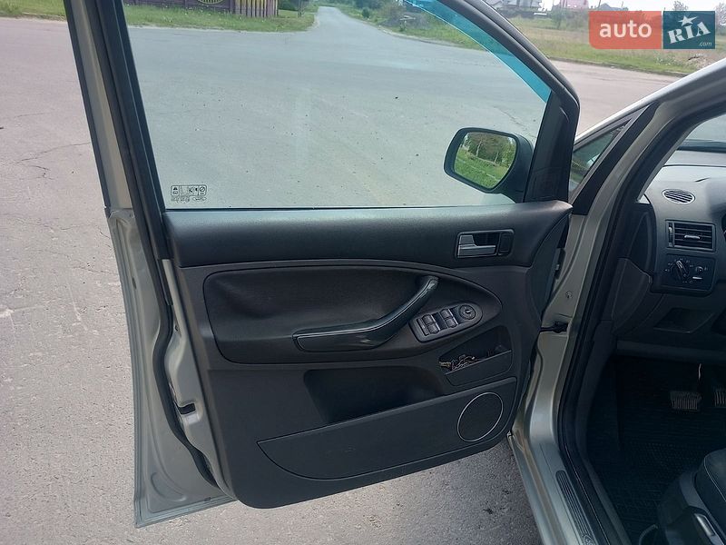 Мінівен Ford C-Max 2009 в Володимирі