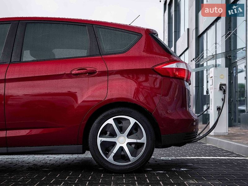 Мінівен Ford C-Max 2015 в Києві