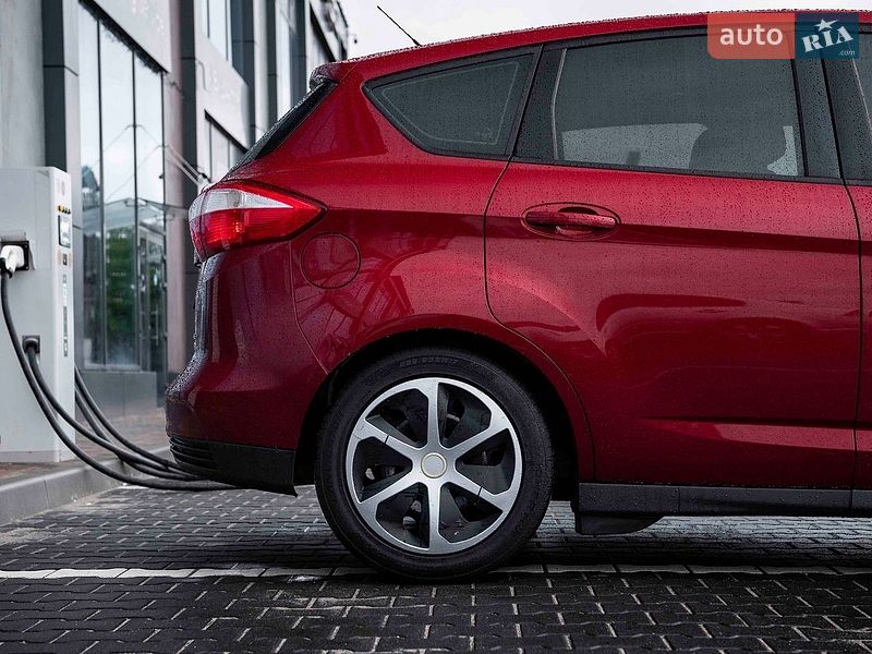 Мінівен Ford C-Max 2015 в Києві