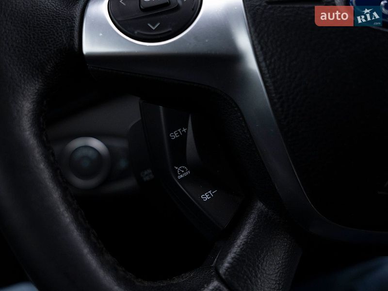 Мінівен Ford C-Max 2015 в Києві