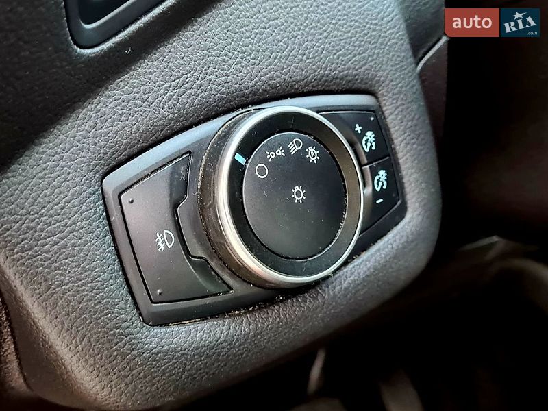 Мінівен Ford C-Max 2016 в Києві