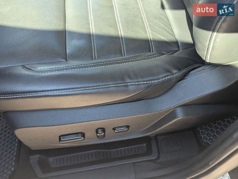 Мінівен Ford C-Max 2017 в Рівному