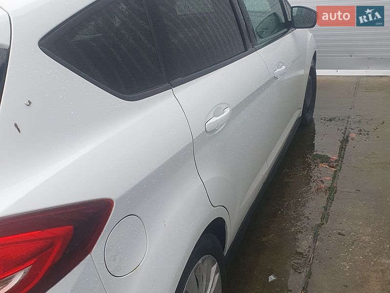 Мінівен Ford C-Max 2015 в Чернігові