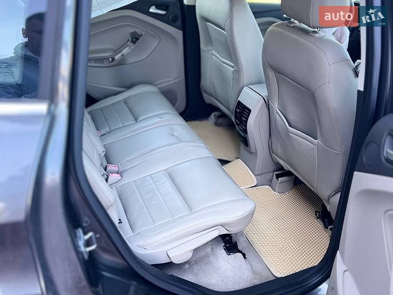 Минивэн Ford C-Max 2015 в Львове