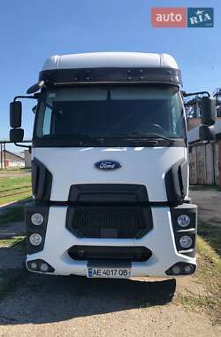 Тягач Ford Cargo 2020 в 