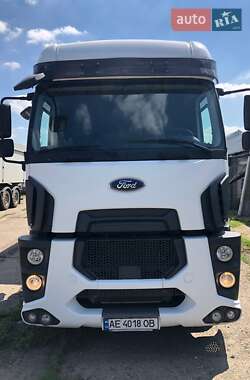 Тягач Ford Cargo 2020 в 