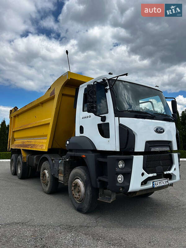 Самосвал Ford Cargo 2016 в 