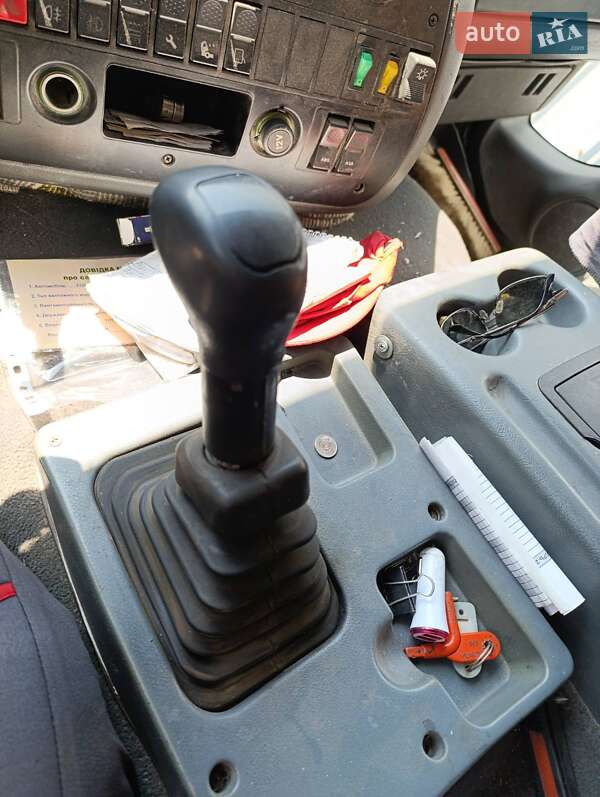 Вантажний фургон Ford Cargo 2008 в Дніпрі