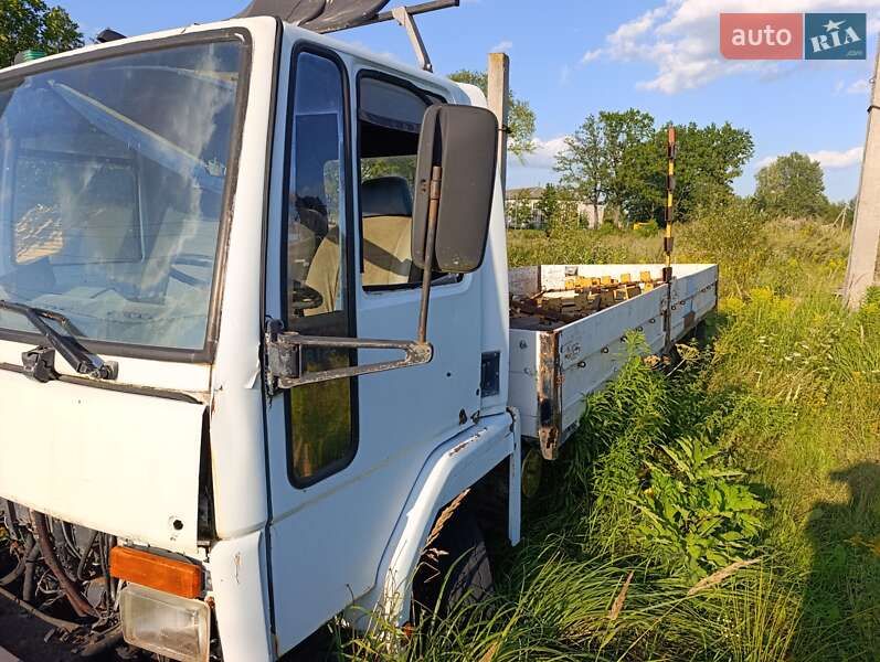 Тентованый Ford Cargo 1986 в Житомире