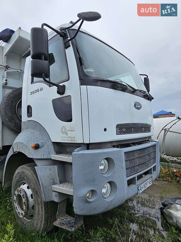 Ford Cargo 2016