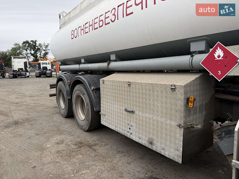 Бензовоз Ford Cargo 2014 в Киеве