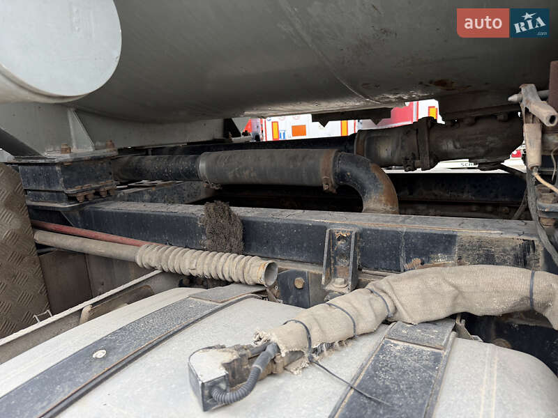 Бензовоз Ford Cargo 2014 в Киеве