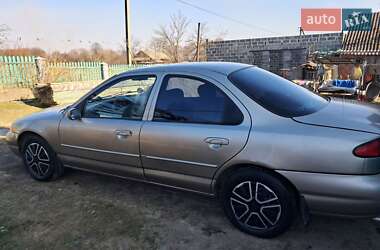 Седан Ford Contour 1996 в 