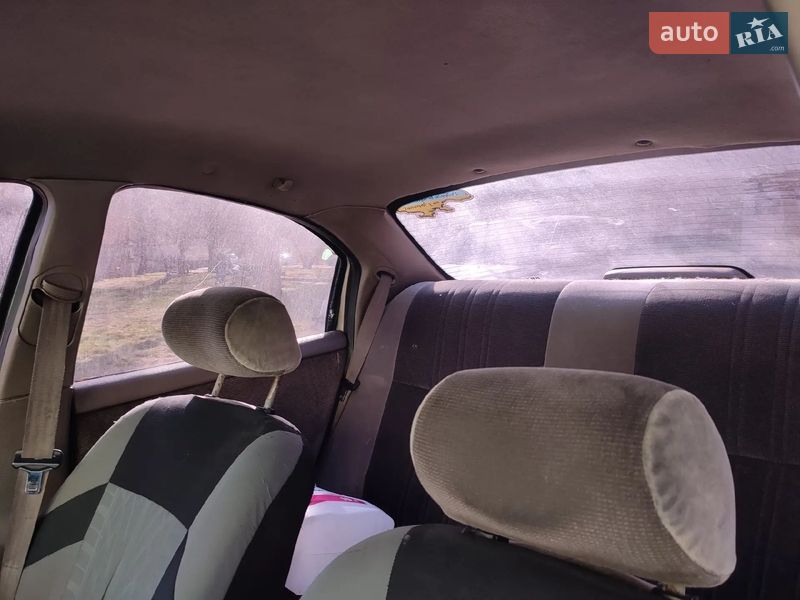 Седан Ford Contour 1995 в Києві