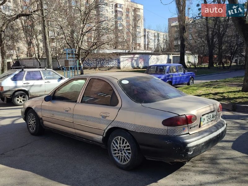Седан Ford Contour 1995 в Києві