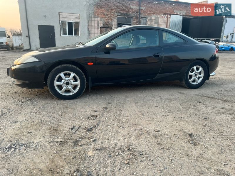 Купе Ford Cougar 1999 в Дубні