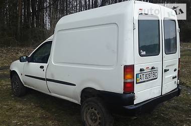 Вантажопасажирський фургон Ford Courier 2000 в Дубні