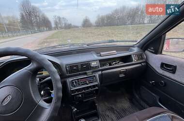 Грузовой фургон Ford Courier 1993 в 