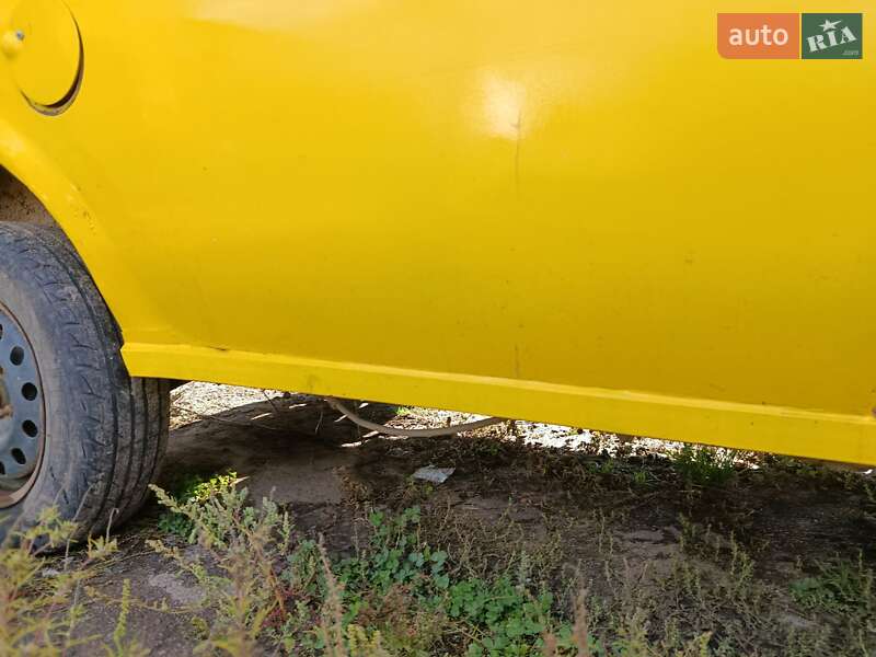 Мінівен Ford Courier 1998 в Монастирищеві