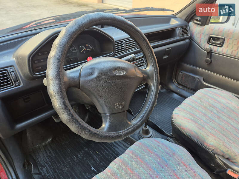 Минивэн Ford Courier 1995 в Славуте